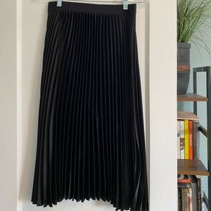 Pleated H&M Midi Skirt NWOT